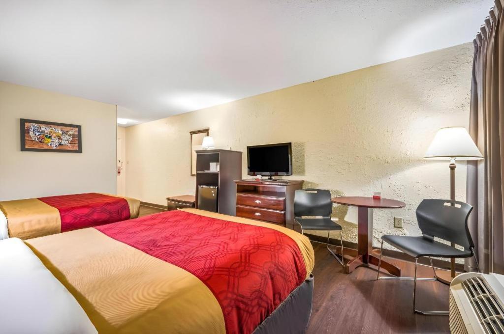 Econo Lodge Corinth Kültér fotó